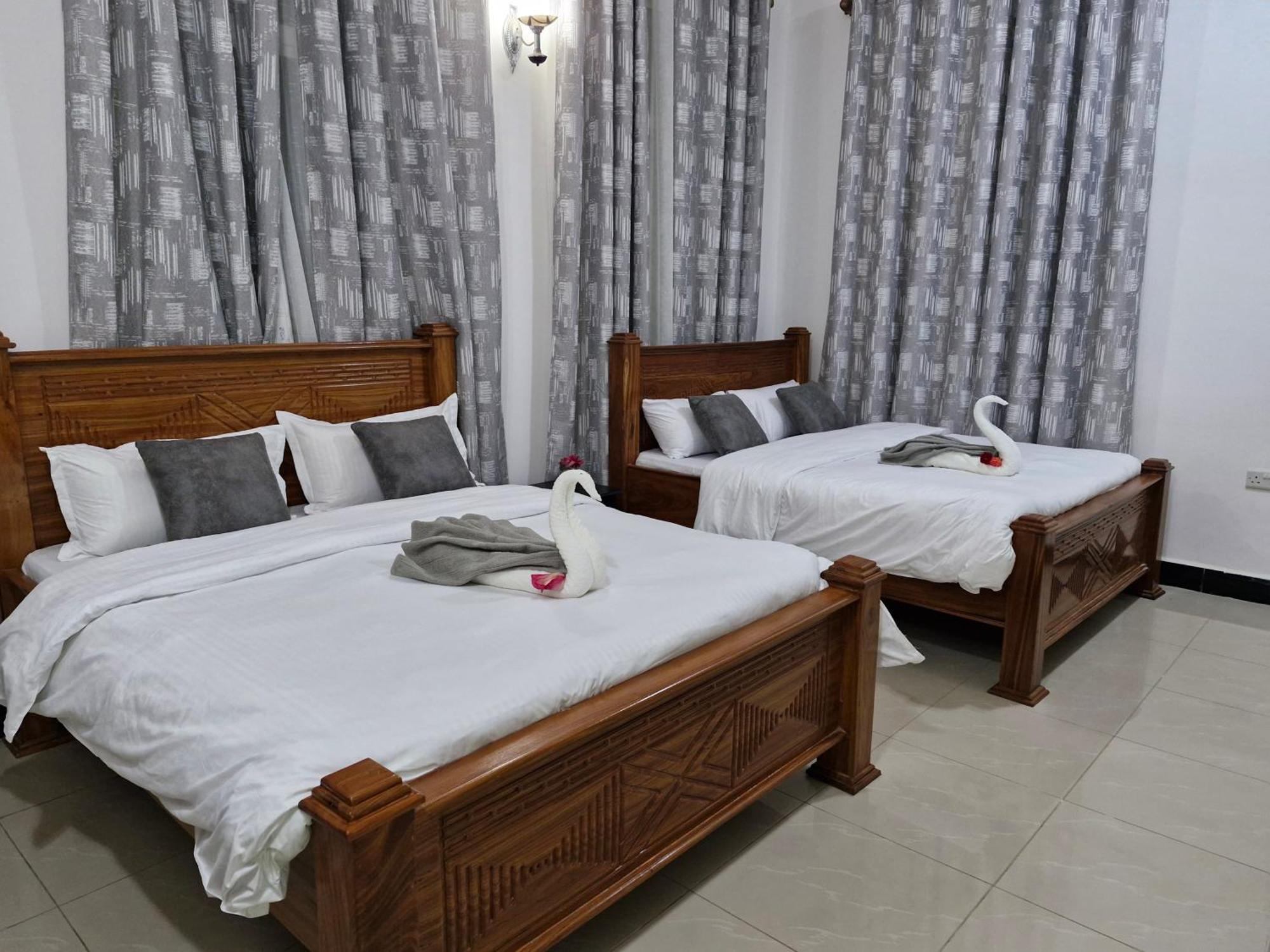 64 Zenj House Luxury Airport B&B Mbweni Dış mekan fotoğraf