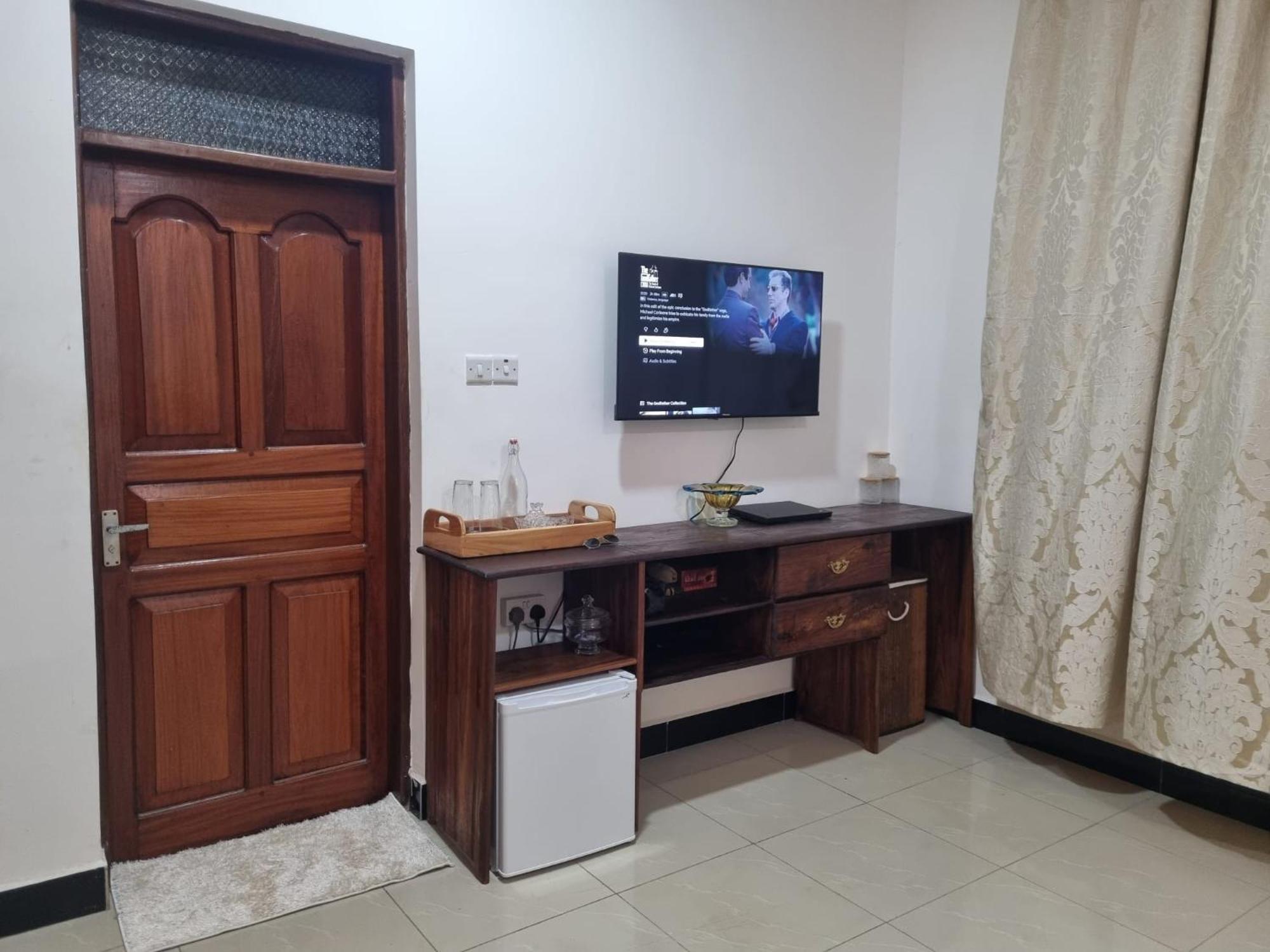 64 Zenj House Luxury Airport B&B Mbweni Dış mekan fotoğraf