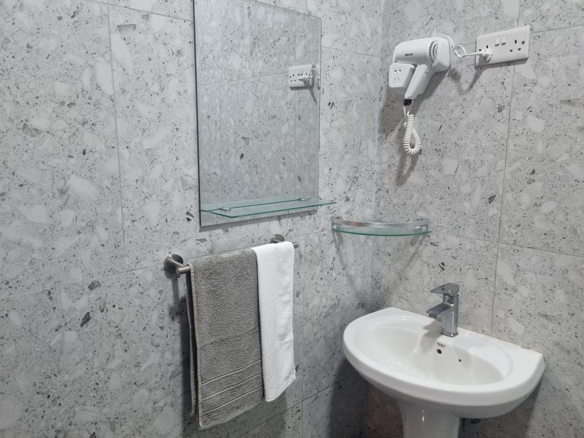 64 Zenj House Luxury Airport B&B Mbweni Dış mekan fotoğraf