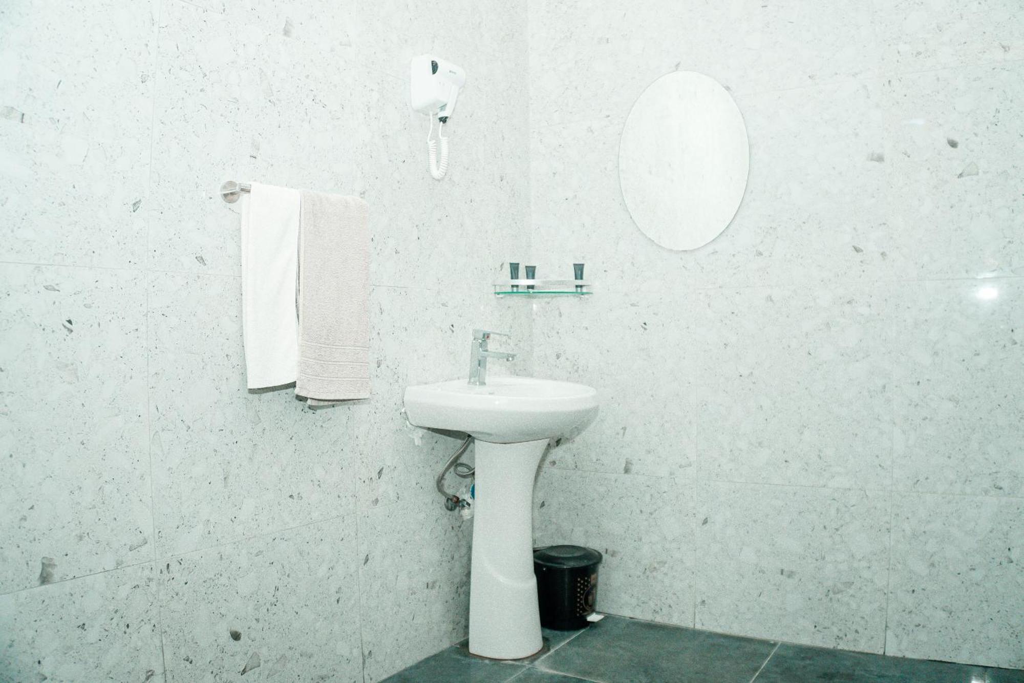 64 Zenj House Luxury Airport B&B Mbweni Dış mekan fotoğraf