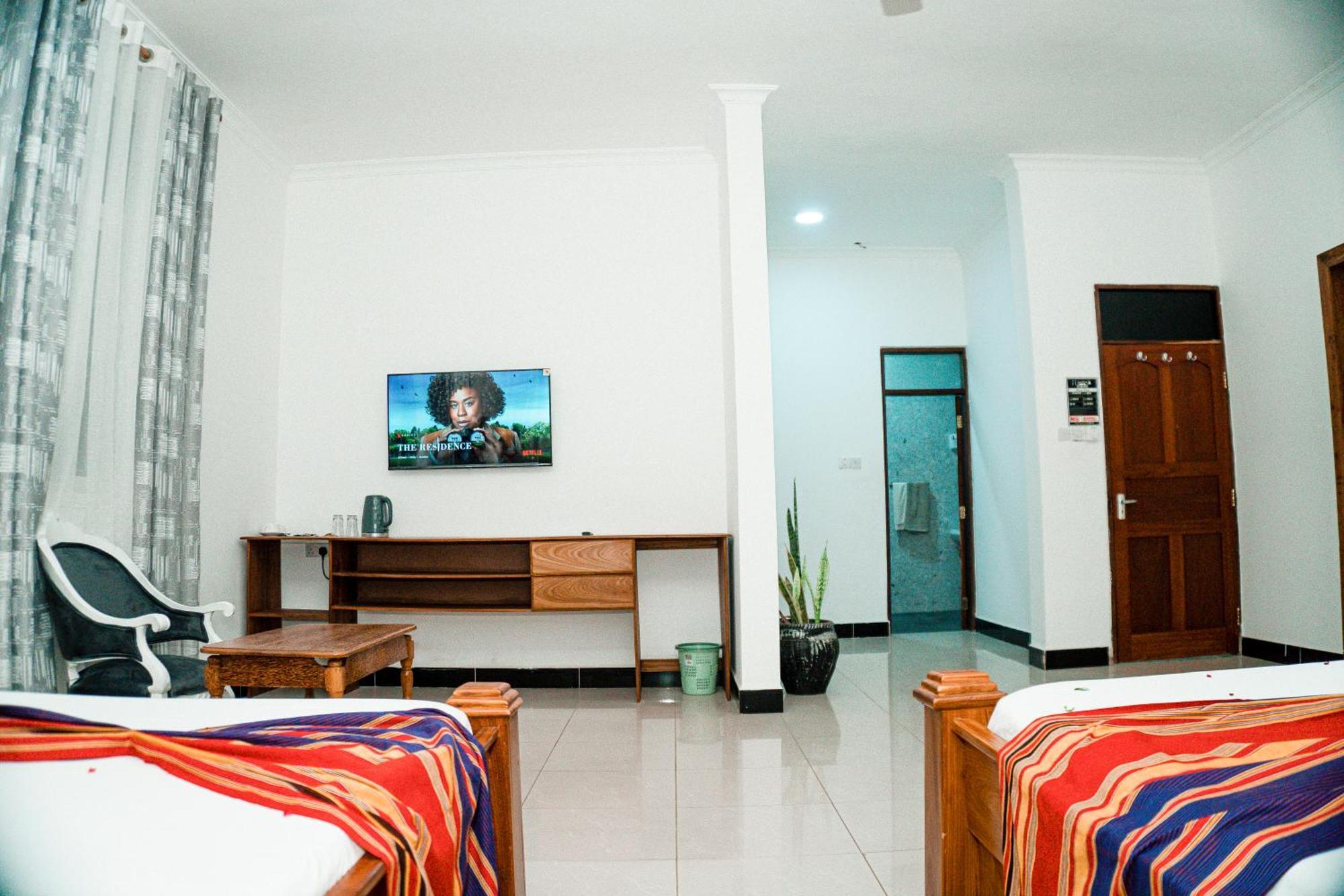 64 Zenj House Luxury Airport B&B Mbweni Dış mekan fotoğraf