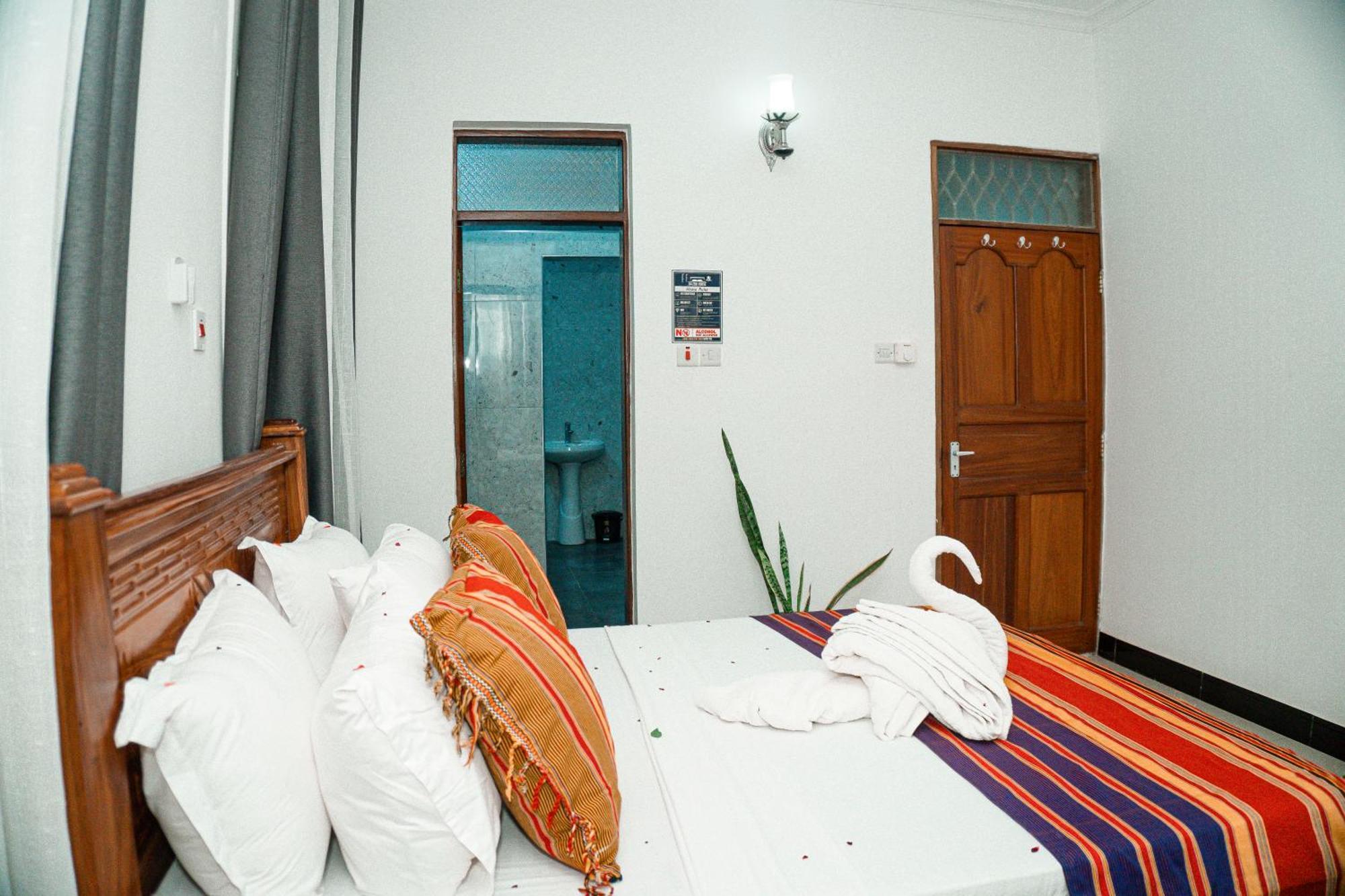 64 Zenj House Luxury Airport B&B Mbweni Dış mekan fotoğraf