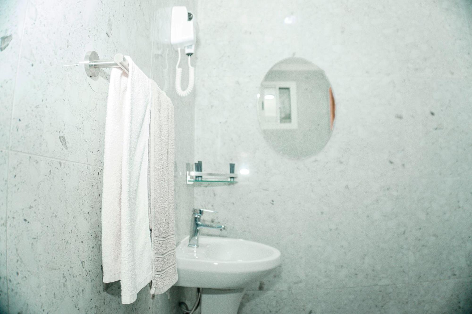 64 Zenj House Luxury Airport B&B Mbweni Dış mekan fotoğraf